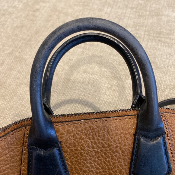 💕MICHAEL KORS HANDBAG 💕 - Picture 9 of 12